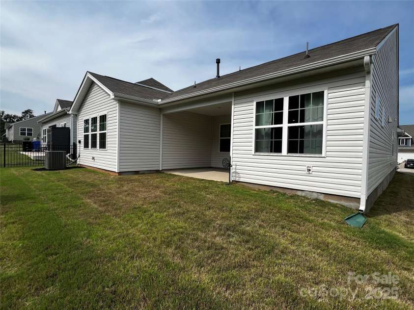 147 Dubois Drive, Mooresville, NC 28115.  MLS# CAR4260961, YatesRealty ID 22724. 