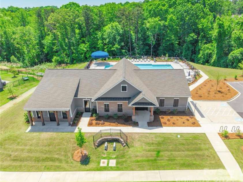 147 Dubois Drive, Mooresville, NC 28115.  MLS# CAR4260961, YatesRealty ID 22724. 