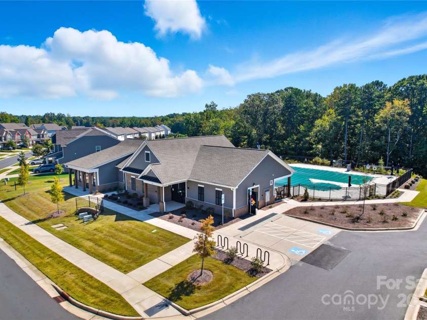 147 Dubois Drive, Mooresville, NC 28115.  MLS# CAR4309004, YatesRealty ID 22724. 