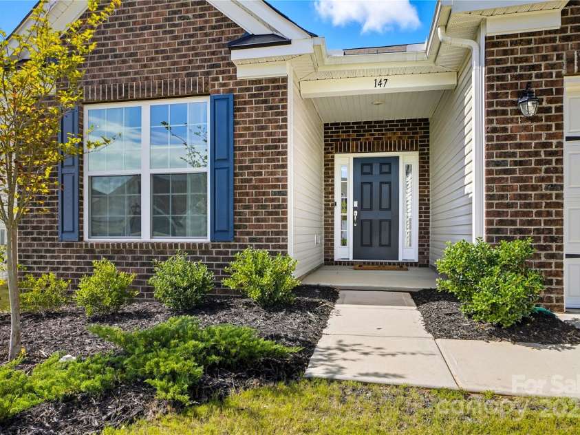 147 Dubois Drive, Mooresville, NC 28115.  MLS# CAR4309004, YatesRealty ID 22724. 