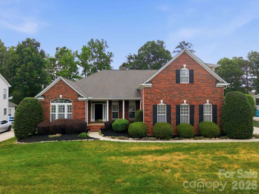 1113 Butterburr Drive, Matthews, NC 28104.  MLS# CAR4375846, YatesRealty ID 22725. 