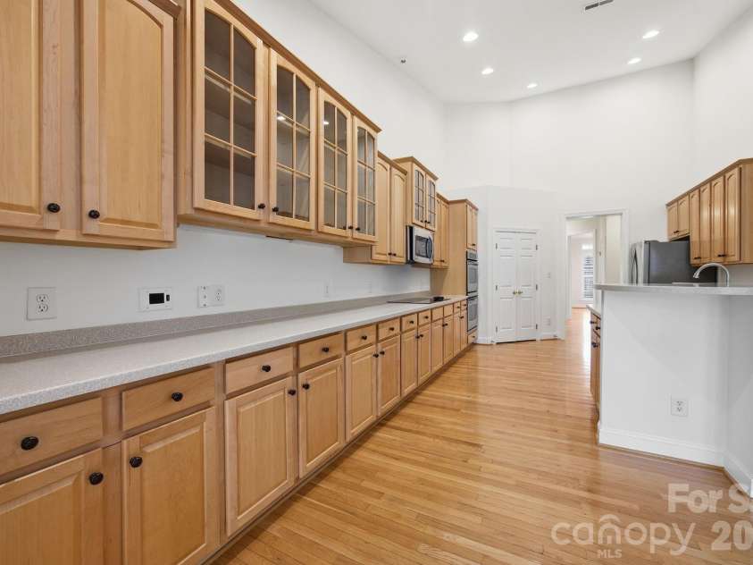 1113 Butterburr Drive, Matthews, NC 28104.  MLS# CAR4375846, YatesRealty ID 22725. 