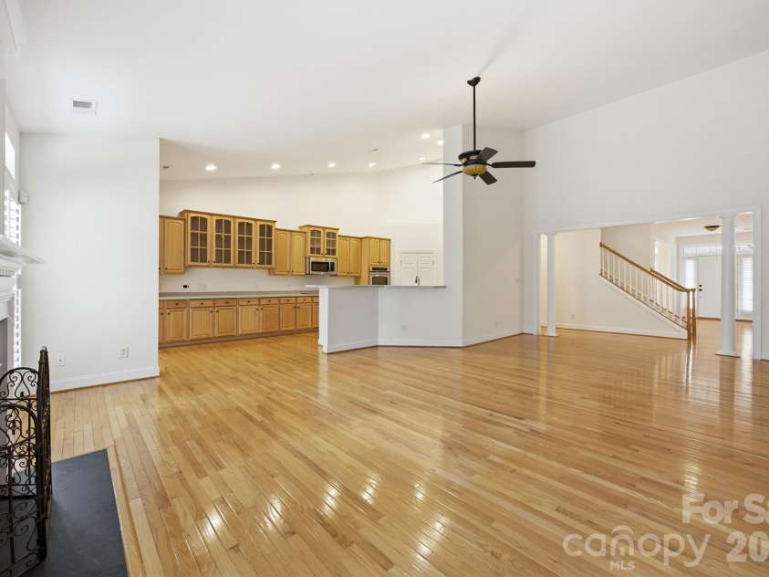 1113 Butterburr Drive, Matthews, NC 28104.  MLS# CAR4375846, YatesRealty ID 22725. 