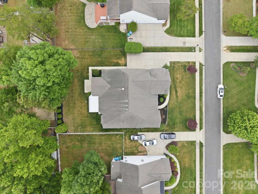 1113 Butterburr Drive, Matthews, NC 28104.  MLS# CAR4375846, YatesRealty ID 22725. 