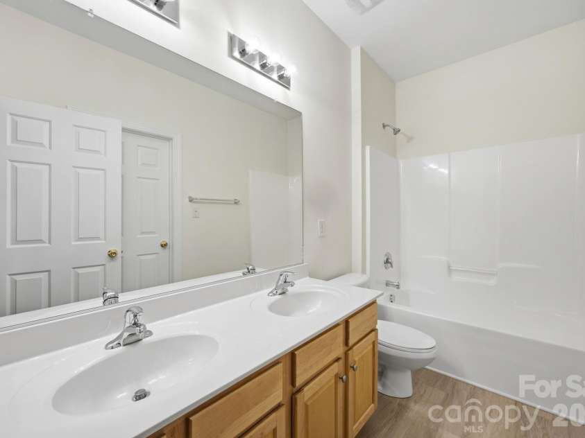 1113 Butterburr Drive, Matthews, NC 28104.  MLS# CAR4375846, YatesRealty ID 22725. 