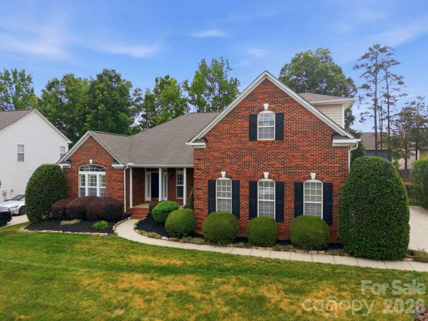 1113 Butterburr Drive, Matthews, NC 28104.  MLS# CAR4375846, YatesRealty ID 22725. 
