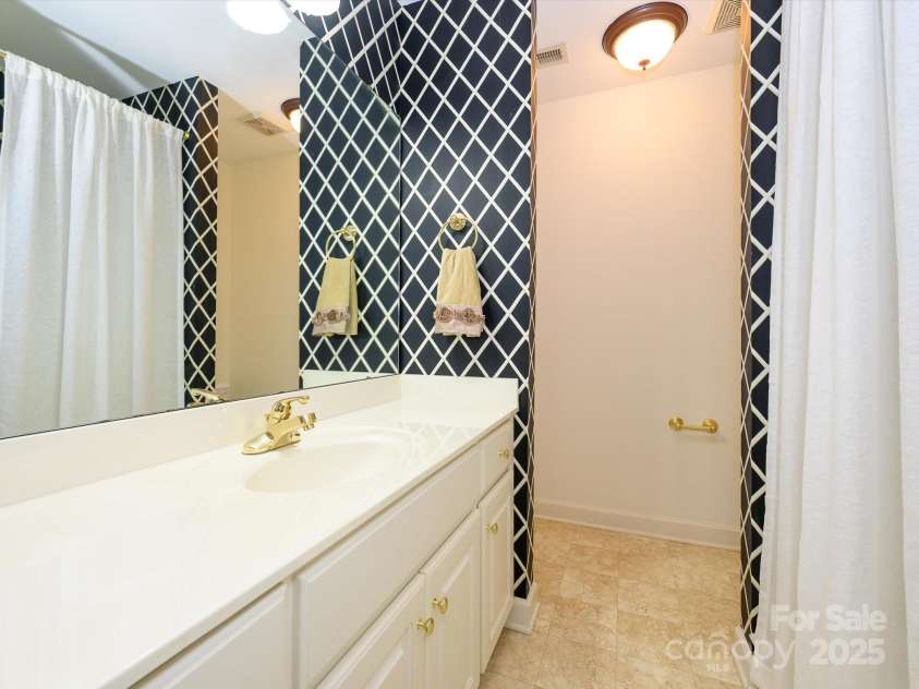 1209 South Street, Gastonia, NC 28052.  MLS# CAR4261270, YatesRealty ID 22725. 