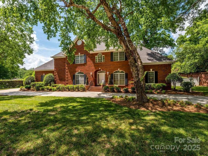 1209 South Street, Gastonia, NC 28052.  MLS# CAR4261270, YatesRealty ID 22725. 