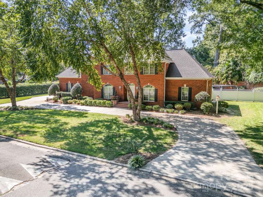 1209 South Street, Gastonia, NC 28052.  MLS# CAR4299236, YatesRealty ID 22725. 