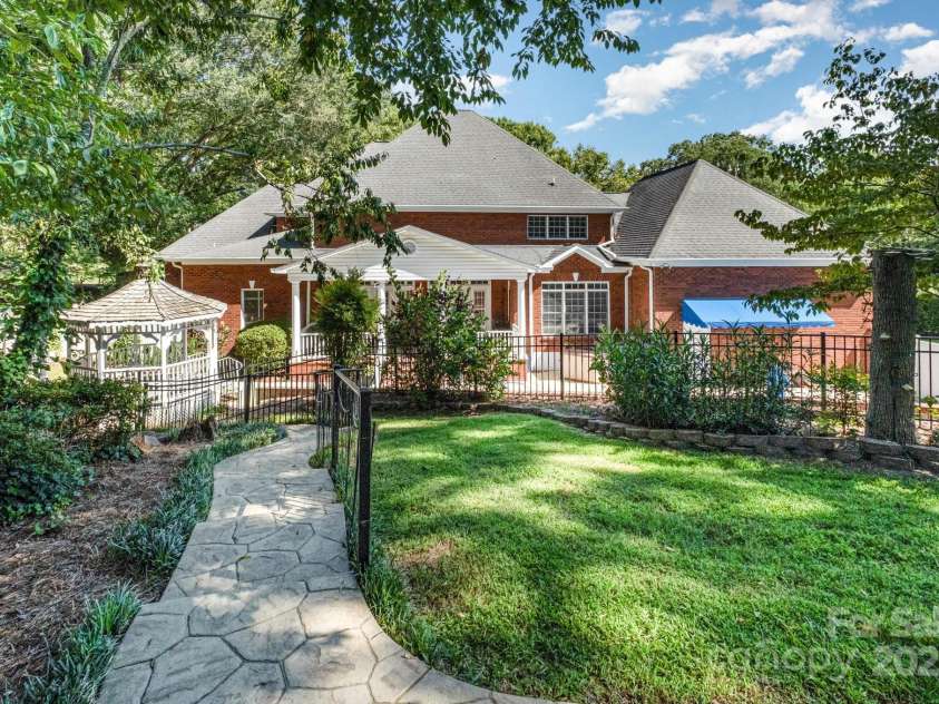 1209 South Street, Gastonia, NC 28052.  MLS# CAR4299236, YatesRealty ID 22725. 