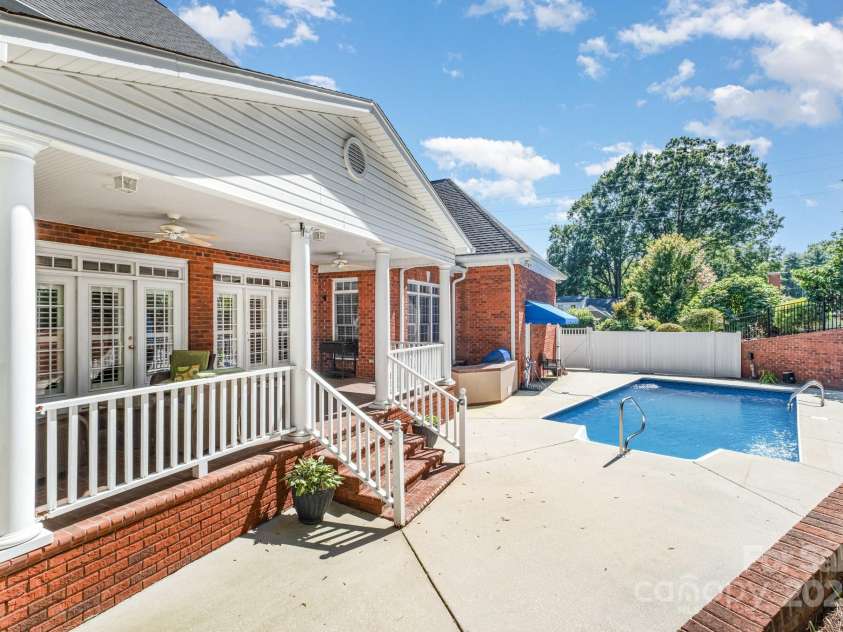 1209 South Street, Gastonia, NC 28052.  MLS# CAR4299236, YatesRealty ID 22725. 