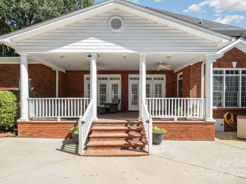 1209 South Street, Gastonia, NC 28052.  MLS# CAR4299236, YatesRealty ID 22725. 