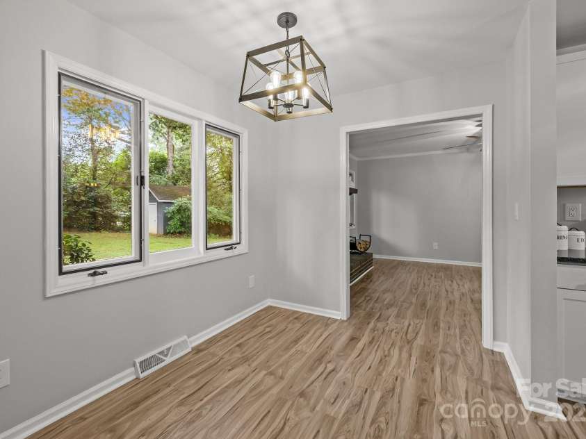 13446 Idlefield Lane, Matthews, NC 28105.  MLS# CAR4260838, YatesRealty ID 22726. 