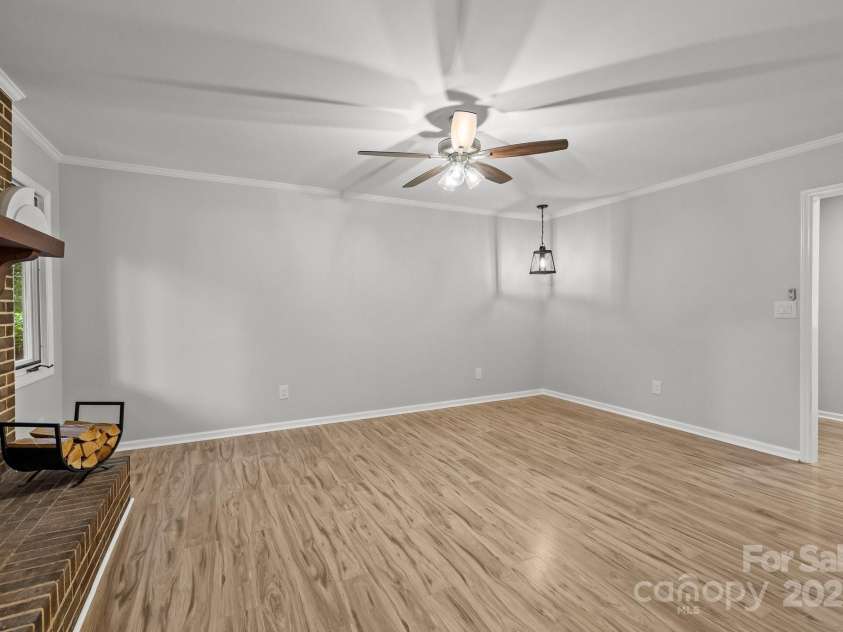 13446 Idlefield Lane, Matthews, NC 28105.  MLS# CAR4260838, YatesRealty ID 22726. 