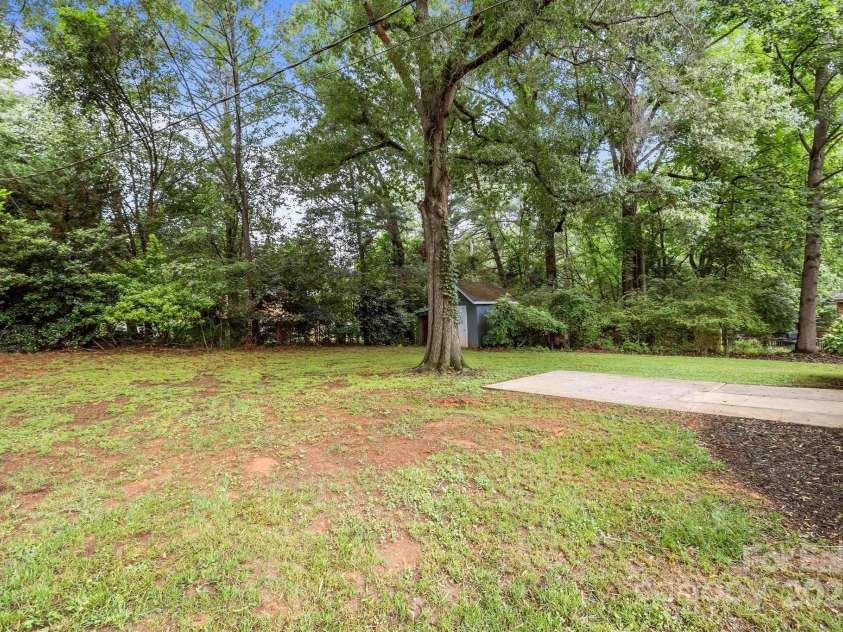 13446 Idlefield Lane, Matthews, NC 28105.  MLS# CAR4260838, YatesRealty ID 22726. 
