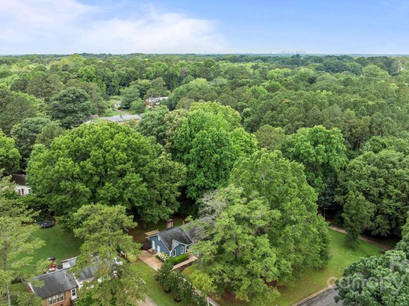 13446 Idlefield Lane, Matthews, NC 28105.  MLS# CAR4260838, YatesRealty ID 22726. 