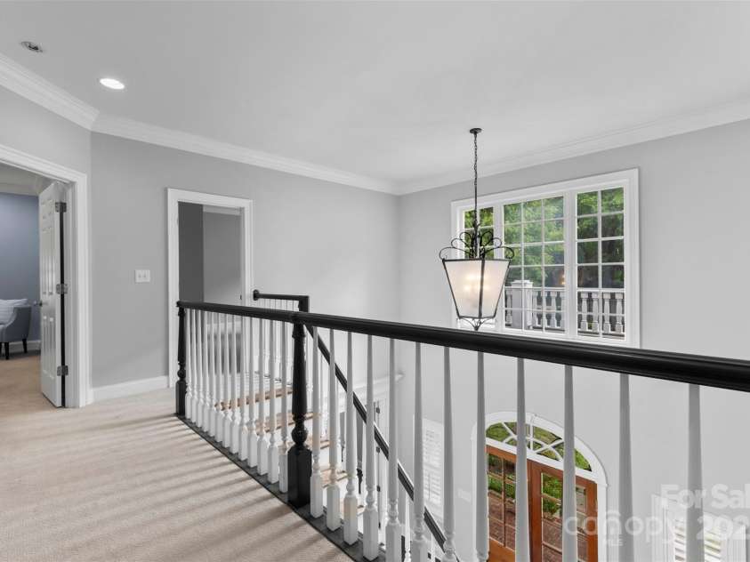 1806 Asbury Hall Court, Charlotte, NC 28209.  MLS# CAR4265884, YatesRealty ID 22727. 