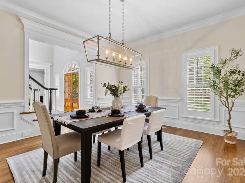 1806 Asbury Hall Court, Charlotte, NC 28209.  MLS# CAR4265884, YatesRealty ID 22727. Formal dining to left of foyer