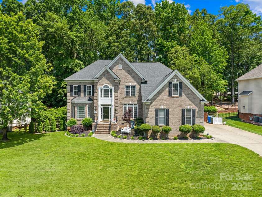 122 Laurel Glen Drive, Mooresville, NC 28115.  MLS# CAR4266976, YatesRealty ID 22728. 