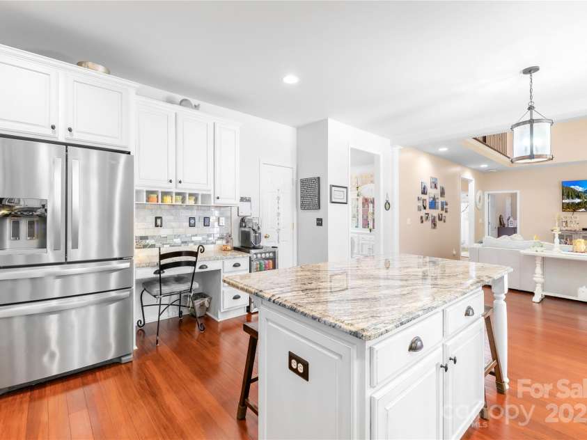 122 Laurel Glen Drive, Mooresville, NC 28115.  MLS# CAR4266976, YatesRealty ID 22728. 