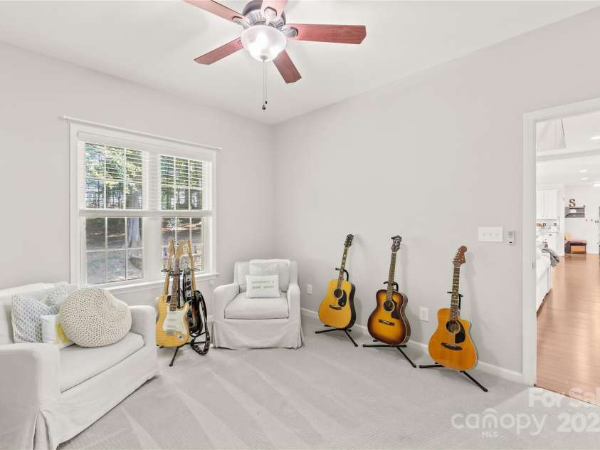 122 Laurel Glen Drive, Mooresville, NC 28115.  MLS# CAR4266976, YatesRealty ID 22728. 