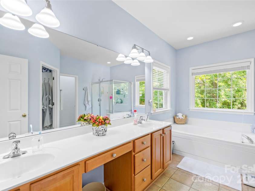 122 Laurel Glen Drive, Mooresville, NC 28115.  MLS# CAR4266976, YatesRealty ID 22728. 