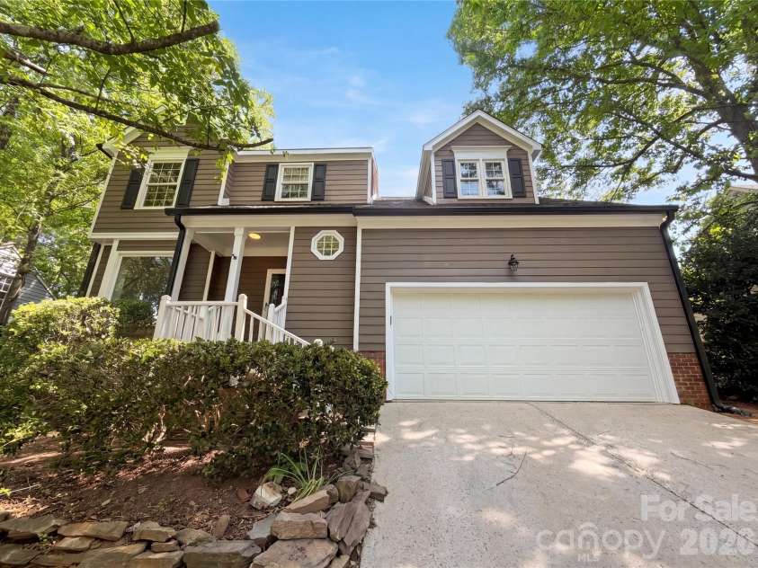 17206 Shadow Bark Drive, Cornelius, NC 28031.  MLS# CAR4378472, YatesRealty ID 22728. 