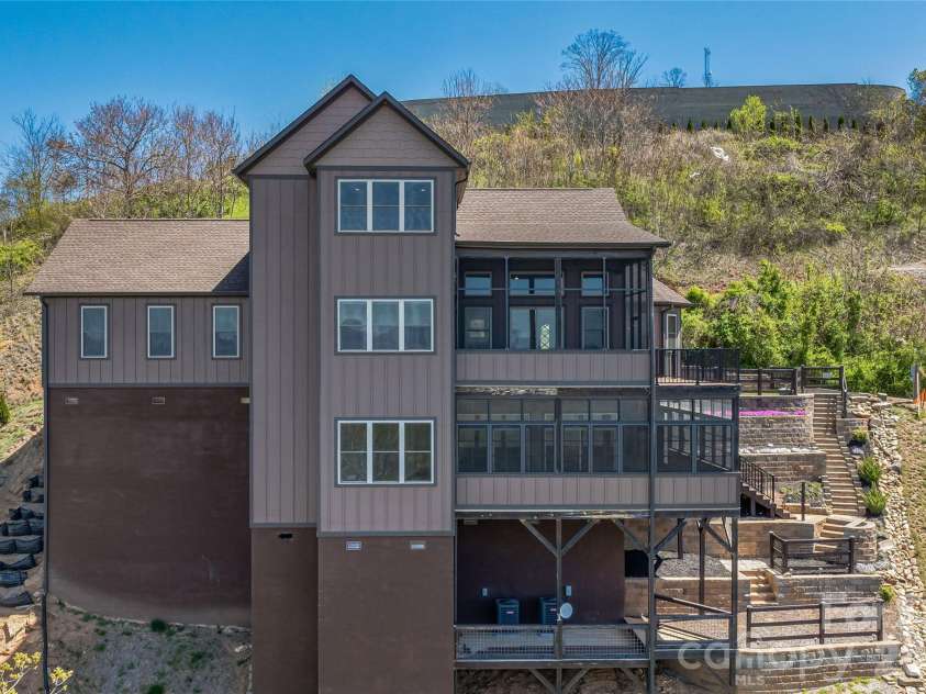 179 Serenity Ridge Trail, Asheville, NC 28804.  MLS# CAR4361567, YatesRealty ID 22729. 