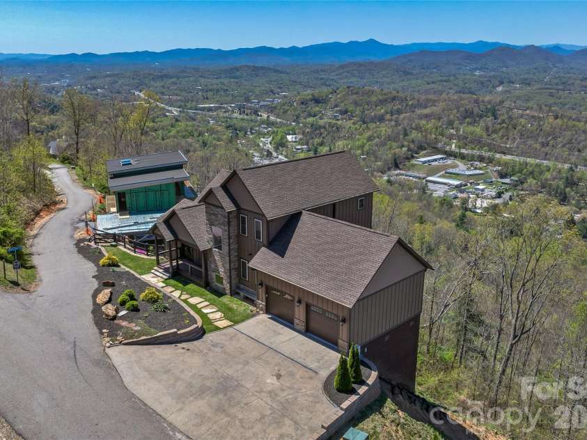 179 Serenity Ridge Trail, Asheville, NC 28804.  MLS# CAR4361567, YatesRealty ID 22729. 