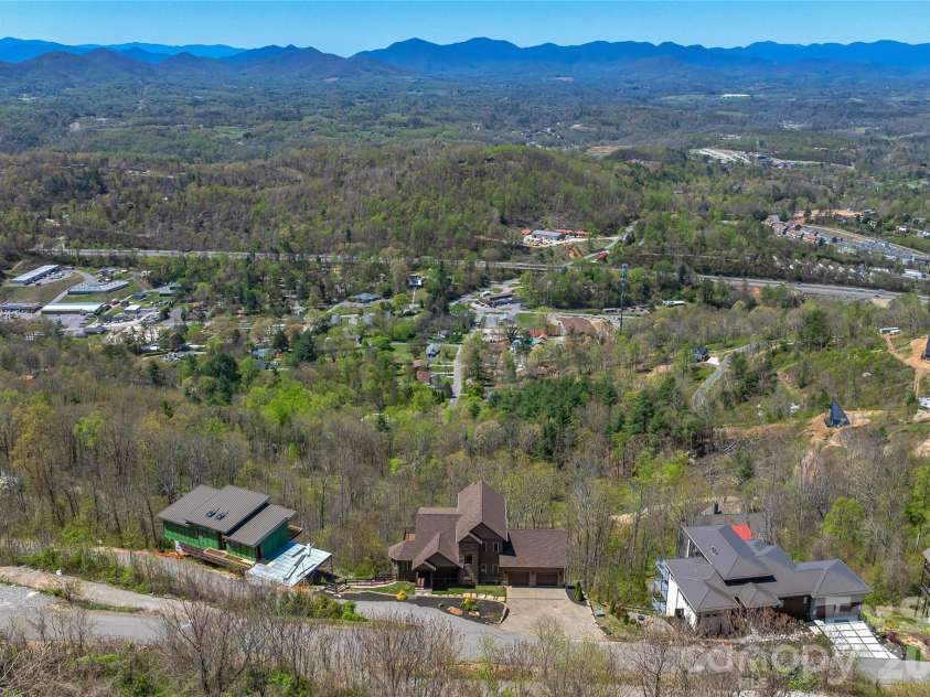 179 Serenity Ridge Trail, Asheville, NC 28804.  MLS# CAR4361567, YatesRealty ID 22729. 