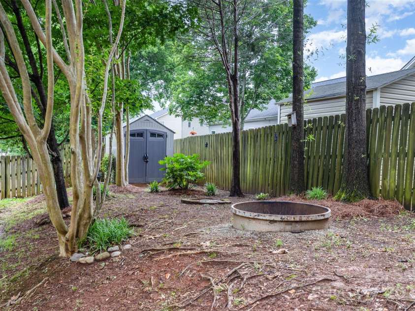 237 Lylic Woods Drive, Fort Mill, SC 29715.  MLS# CAR4268225, YatesRealty ID 22729. 