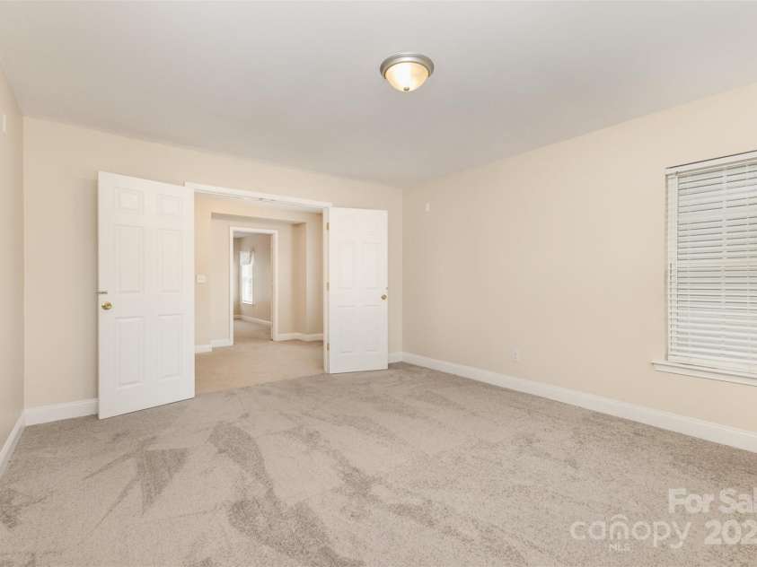 237 Lylic Woods Drive, Fort Mill, SC 29715.  MLS# CAR4268225, YatesRealty ID 22729. 