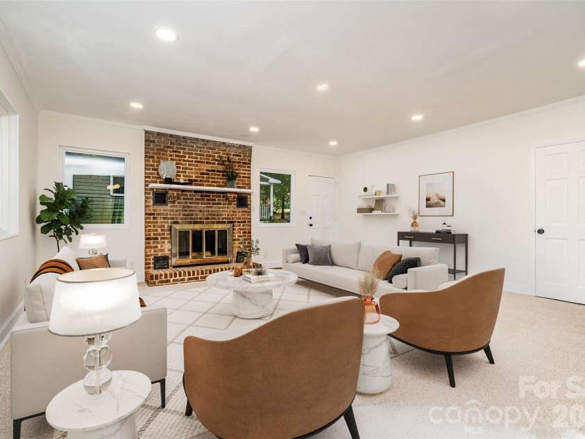 1118 Jenkins Drive, Charlotte, NC 28212.  MLS# CAR4314776, YatesRealty ID 2273. 