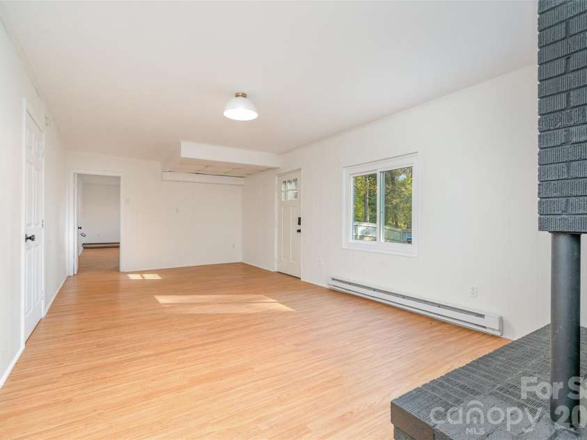 1118 Jenkins Drive, Charlotte, NC 28212.  MLS# CAR4314776, YatesRealty ID 2273. 