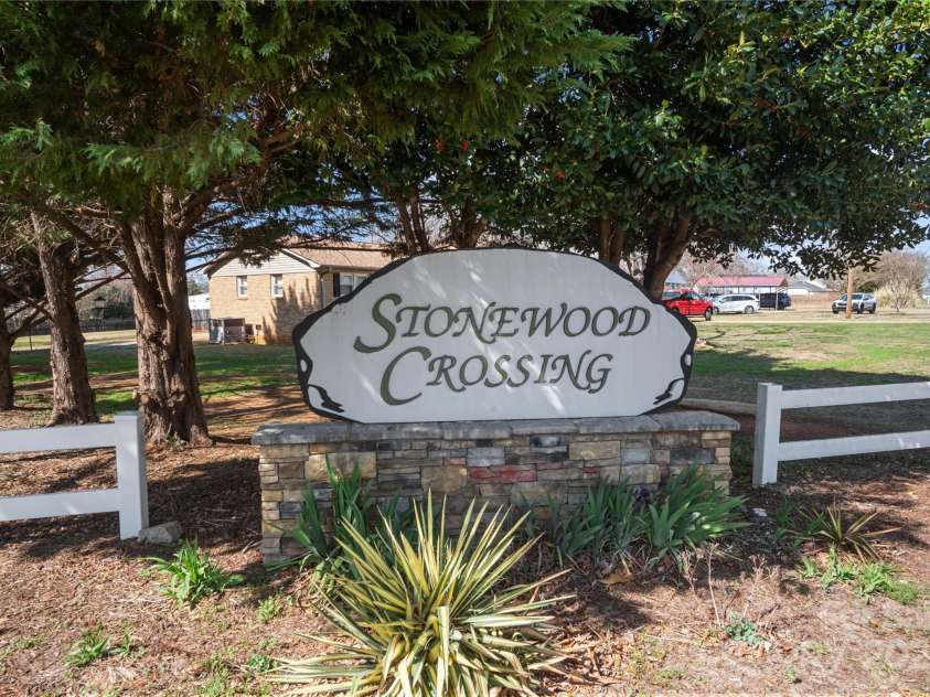 535 Branch Wood Drive, Boiling Springs, SC 29316.  MLS# CAR4235459, YatesRealty ID 2273. 