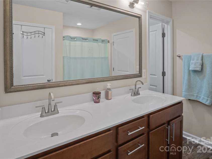 535 Branch Wood Drive, Boiling Springs, SC 29316.  MLS# CAR4235459, YatesRealty ID 2273. 