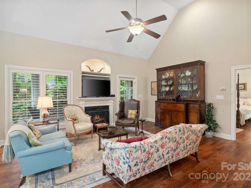 23 Tanglewood Road, Clover, SC 29710.  MLS# CAR4270527, YatesRealty ID 22730. 