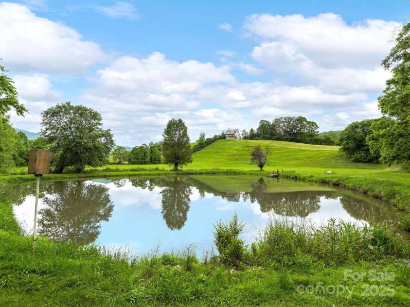 132 Rabbit Ham Road, Leicester, NC 28748.  MLS# CAR4270318, YatesRealty ID 22731. 