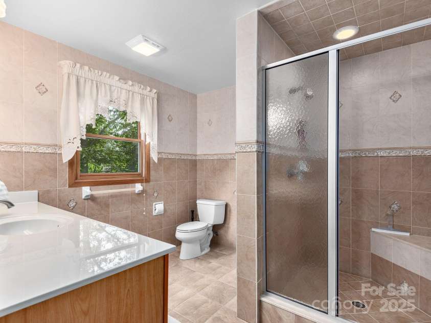 132 Rabbit Ham Road, Leicester, NC 28748.  MLS# CAR4270318, YatesRealty ID 22731. 