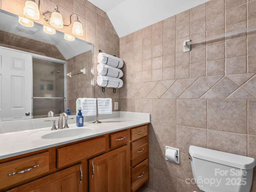 132 Rabbit Ham Road, Leicester, NC 28748.  MLS# CAR4270318, YatesRealty ID 22731. 