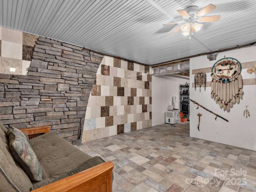 132 Rabbit Ham Road, Leicester, NC 28748.  MLS# CAR4270318, YatesRealty ID 22731. 