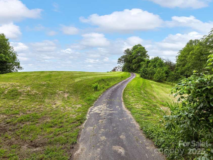 132 Rabbit Ham Road, Leicester, NC 28748.  MLS# CAR4270318, YatesRealty ID 22731. 