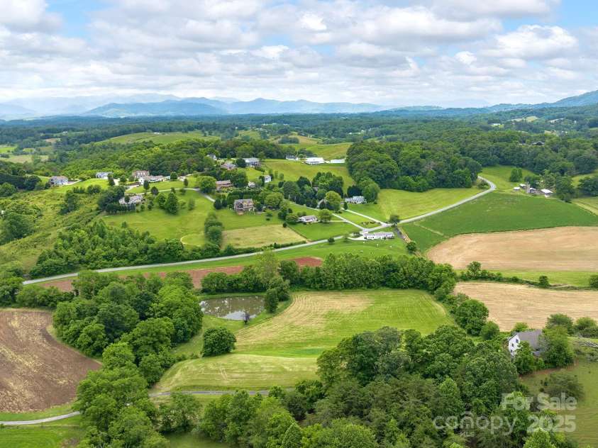 132 Rabbit Ham Road, Leicester, NC 28748.  MLS# CAR4270318, YatesRealty ID 22731. 