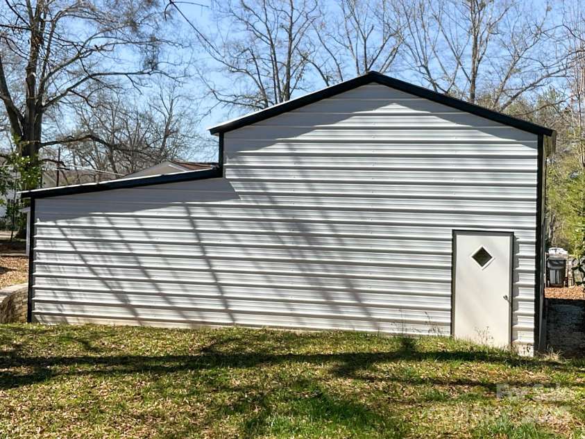 6 Littlefield Street, Inman, SC 29349.  MLS# CAR4234138, YatesRealty ID 22732. 