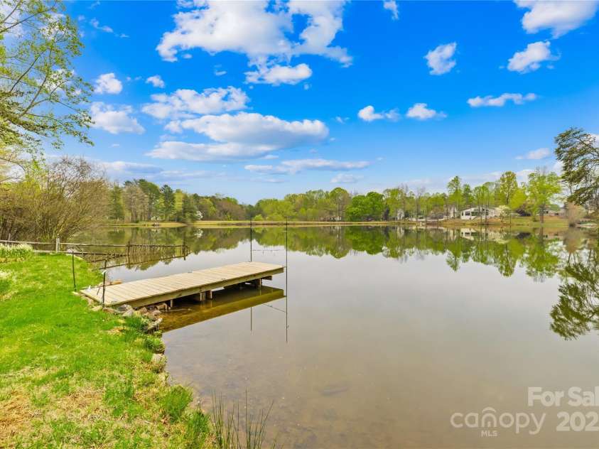 158 Regency Road, Mooresville, NC 28117.  MLS# CAR4242113, YatesRealty ID 22733. Updated private pier on Regency Lake