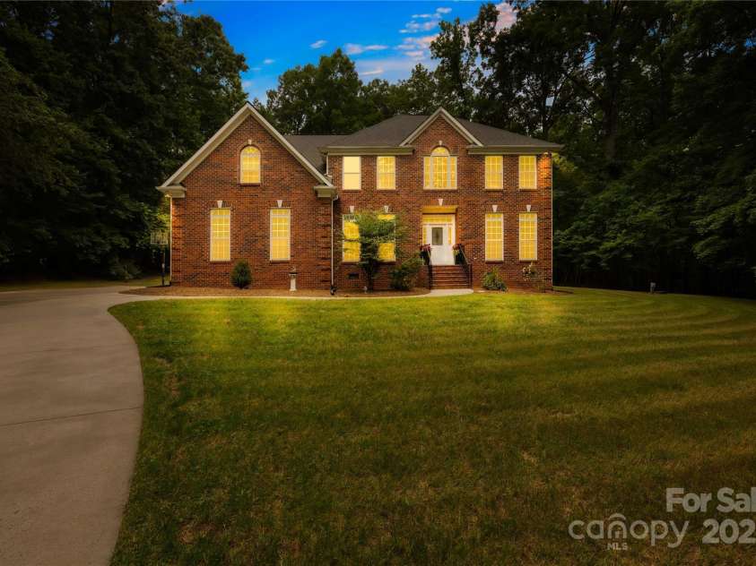 763 Evans Manor Drive, Weddington, NC 28104.  MLS# CAR4261345, YatesRealty ID 22735. 