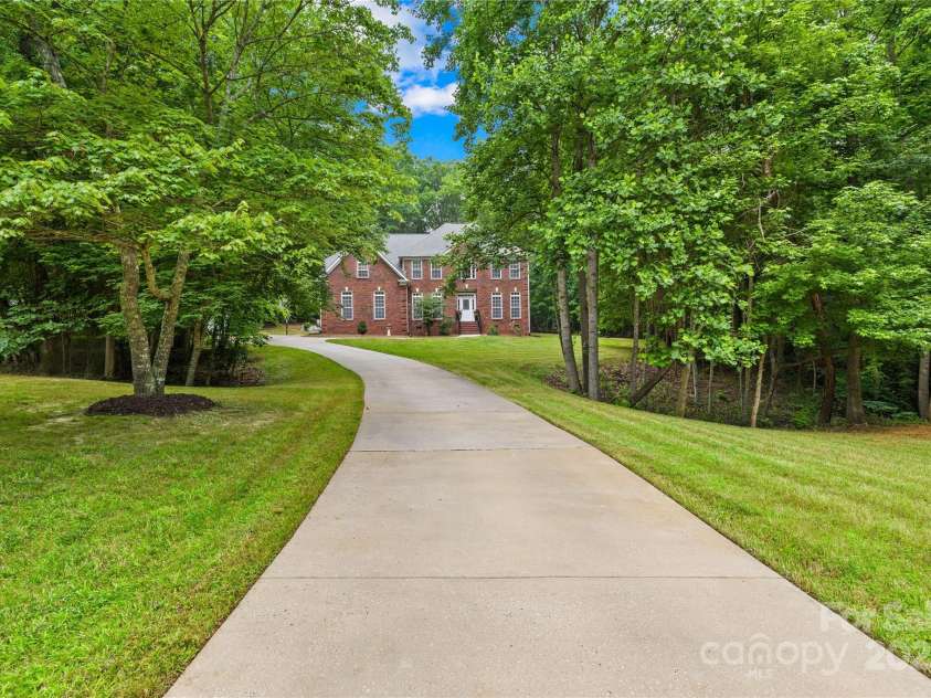 763 Evans Manor Drive, Weddington, NC 28104.  MLS# CAR4261345, YatesRealty ID 22735. 