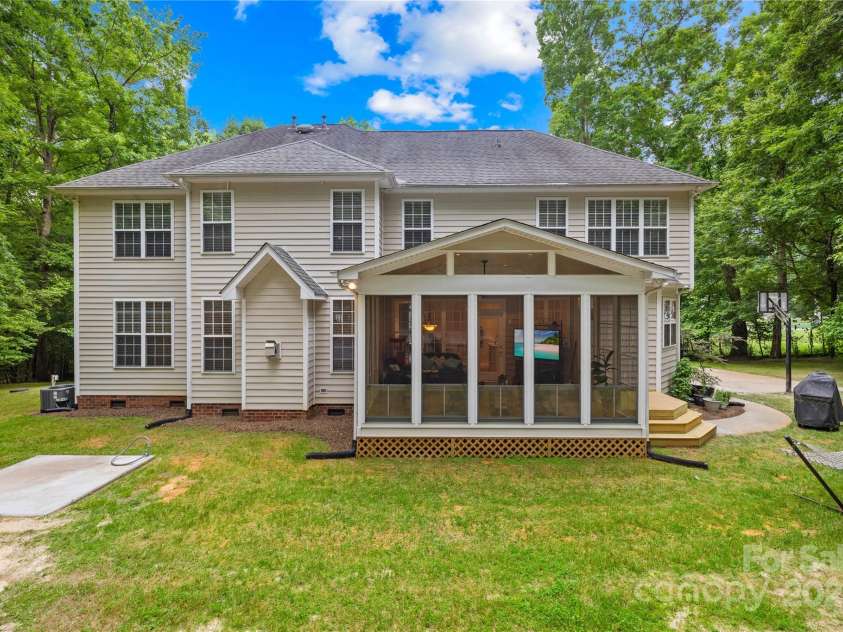763 Evans Manor Drive, Weddington, NC 28104.  MLS# CAR4261345, YatesRealty ID 22735. 