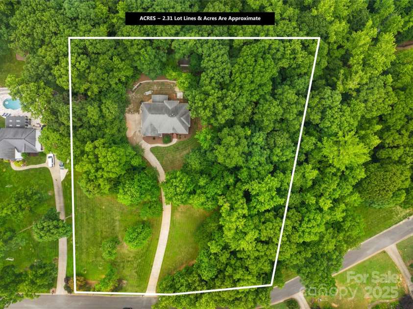 763 Evans Manor Drive, Weddington, NC 28104.  MLS# CAR4261345, YatesRealty ID 22735. 