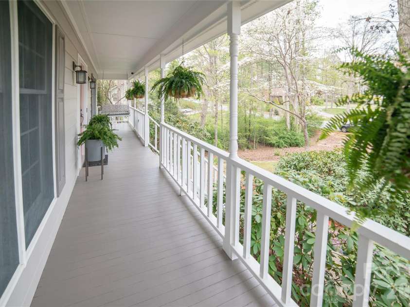 105 Horse Shoe Lane, Morganton, NC 28655.  MLS# CAR4377621, YatesRealty ID 22736. 